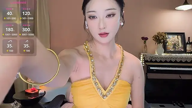 Snapshot of Molly00- chatting on 05-18-26, 01:35 Molly00- online show from 05-18-26, 01:35