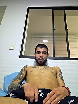 Snapshot of hotrex1 chatting on 12-22-25, 04:04 hotrex1 online show from 12-22-25, 04:04