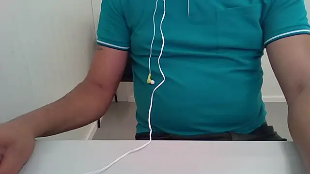 Snapshot of Moreno_Casado_Safado chatting on 05-29-26, 11:52 Moreno Casado Safado online show from 05-29-26, 11:52