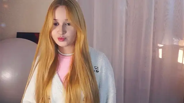 NeliaStarnaud online show from 12-22-25, 03:53