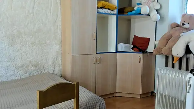 Snapshot of VeronikaDream chatting on 05-03-26, 11:38 VeronikaDream online show from 05-03-26, 11:38
