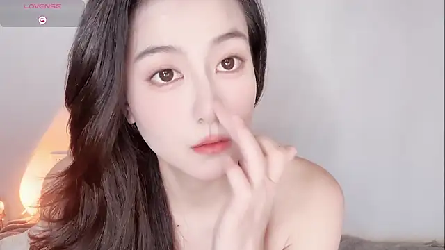 Kisswana online show from 04-28-26, 05:12