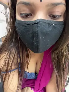 Luxuryalexa986 online show from 04-11-26, 07:02