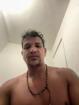 Snapshot of bigdick211292 chatting on 06-22-26, 03:36 bigdick211292 online show from 06-22-26, 03:36