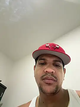 Snapshot of bigdick211292 chatting on 07-12-26, 12:29 bigdick211292 online show from 07-12-26, 12:29