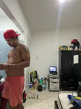 Snapshot of bigdick211292 chatting on 07-15-26, 03:17 bigdick211292 online show from 07-15-26, 03:17