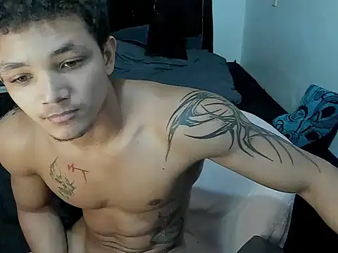 Dres4U online show from 02-10-26, 05:44