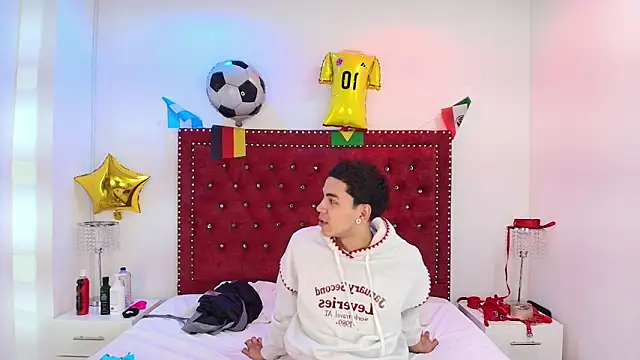 Jaden and sofia online show from 06-23-26, 03:15