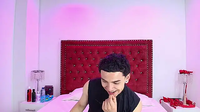 Jaden and sofia online show from 07-26-26, 03:14