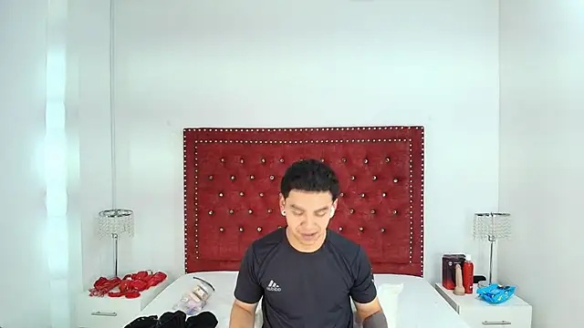 Jaden and sofia online show from 08-01-26, 02:55