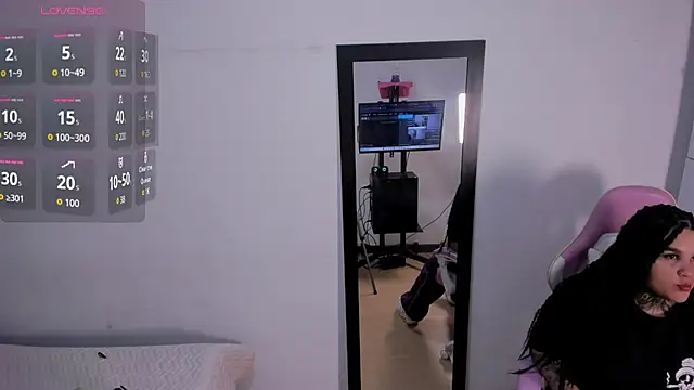 Abby Hiiltoon online show from 03-08-26, 04:16