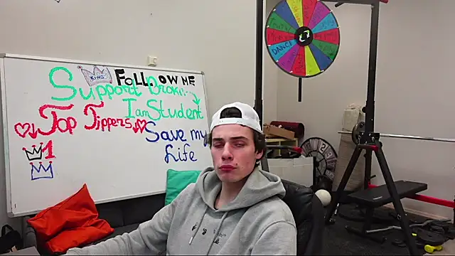 Snapshot of Daniel_Shawnn chatting on 02-05-26, 02:43 Daniel Shawnn online show from 02-05-26, 02:43