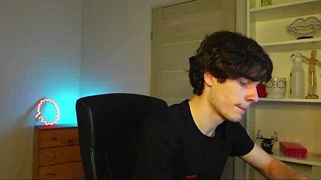 Snapshot of Daniel_Shawnn chatting on 02-28-26, 06:20 Daniel Shawnn online show from 02-28-26, 06:20