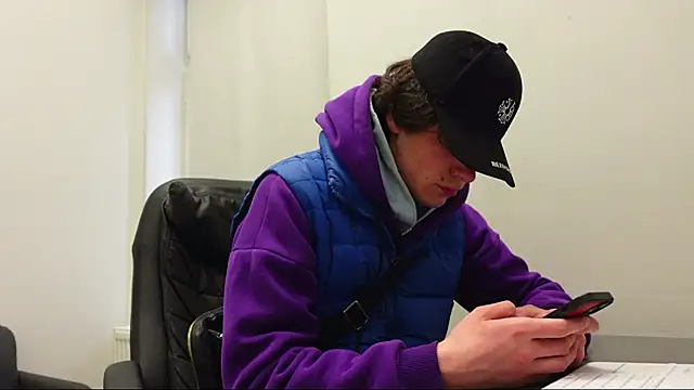 Daniel Shawnn online show from 04-04-26, 09:07