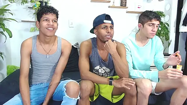 Interracial Snow Bunny online show from 02-23-26, 11:13