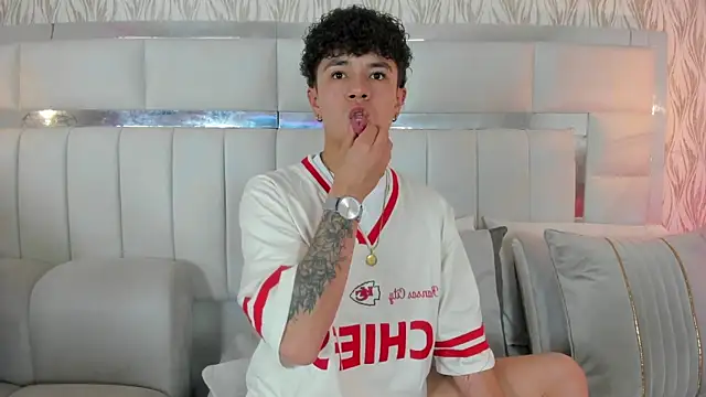 imxxjoel online show from 02-06-26, 03:44