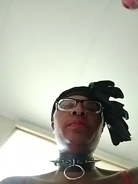 Snapshot of SynDarling6 chatting on 03-08-26, 02:10 SynDarling6 online show from 03-08-26, 02:10