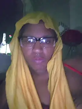 Snapshot of SynDarling6 chatting on 03-13-26, 01:45 SynDarling6 online show from 03-13-26, 01:45