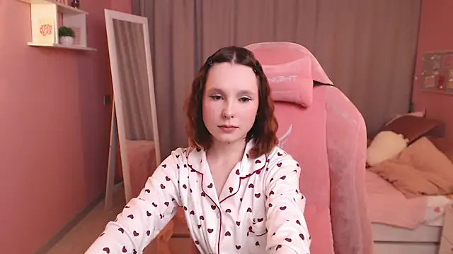 Haya Harareet online show from 02-06-26, 01:10