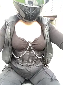 Scarlet auraa online show from 02-11-26, 09:53