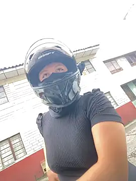 Scarlet auraa online show from 03-12-26, 08:04