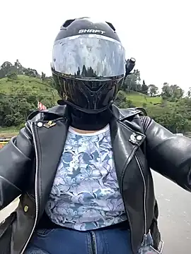 Scarlet auraa online show from 04-18-26, 05:39