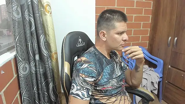 Snapshot of sexcolombia20 chatting on 04-15-26, 11:28 sexcolombia20 online show from 04-15-26, 11:28