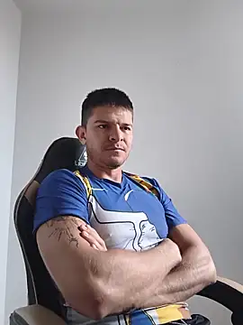 Snapshot of sexcolombia20 chatting on 06-08-26, 11:54 sexcolombia20 online show from 06-08-26, 11:54