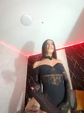 Isis Hot   online show from 02-20-26, 11:16