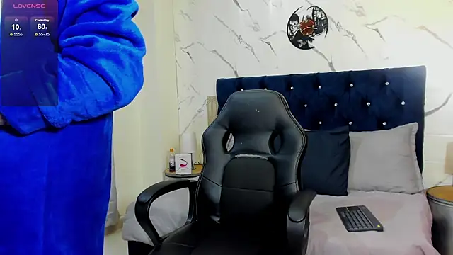 asher lux online show from 04-21-26, 08:44