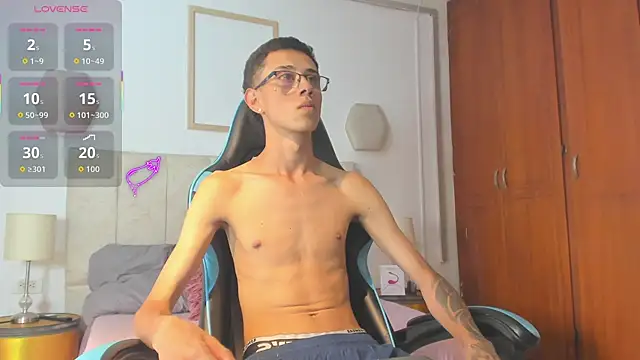 asher lux online show from 04-23-26, 08:22