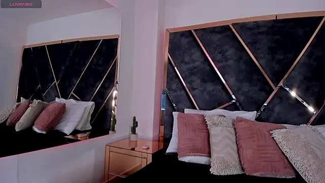 Chloe Connor online show from 01-13-26, 12:49