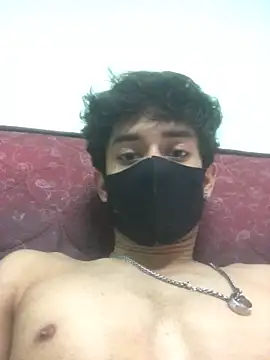 Snapshot of karan72819 chatting on 03-06-26, 06:21 karan72819 online show from 03-06-26, 06:21