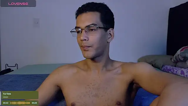 Pikashu7u7 online show from 02-08-26, 02:59