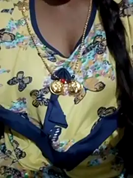 Snapshot of ramya_sri chatting on 02-01-26, 06:45 ramya sri online show from 02-01-26, 06:45