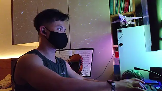 OnlyHand9x online show from 06-12-26, 04:17
