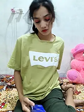 Snapshot of Honey_lily-93 chatting on 03-15-26, 07:47 Honey lily-93 online show from 03-15-26, 07:47