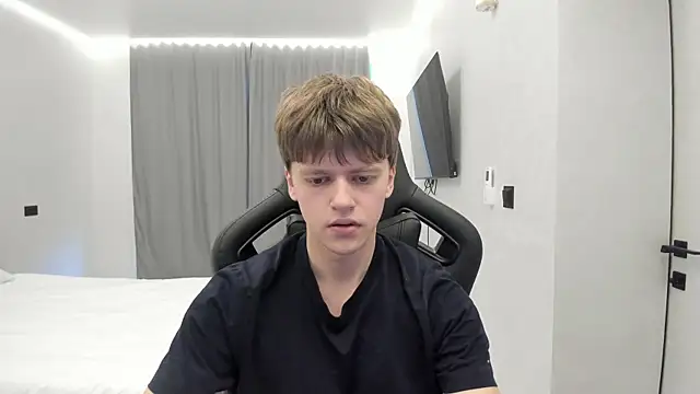 bonekoambalabu online show from 04-17-26, 02:20