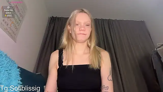 Bl1ssfulSof1 online show from 02-21-26, 06:53