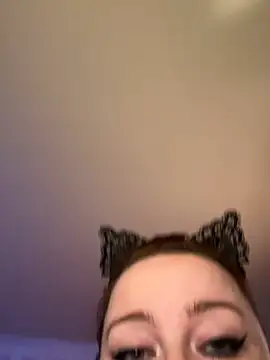 Snapshot of KittyCreamKisses chatting on 02-11-26, 03:11 KittyCreamKisses online show from 02-11-26, 03:11