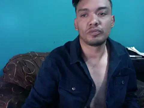 Snapshot of latinomoreno95 chatting on 01-13-26, 09:20 latinomoreno95 online show from 01-13-26, 09:20