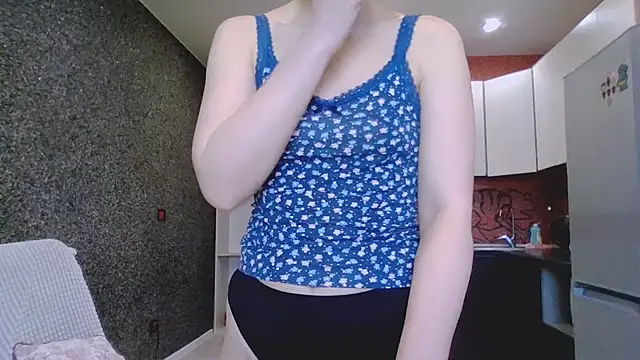 Amanda Luxe online show from 02-21-26, 03:18