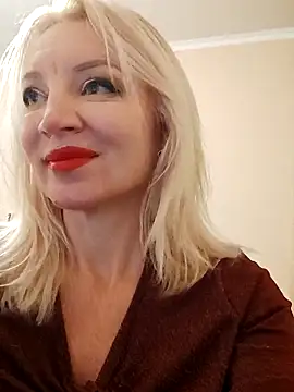 Snapshot of MiraStar984 chatting on 02-06-26, 03:48 MiraStar984 online show from 02-06-26, 03:48