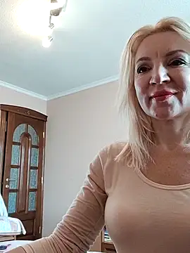 Snapshot of MiraStar984 chatting on 02-09-26, 11:36 MiraStar984 online show from 02-09-26, 11:36