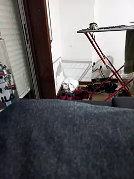 Snapshot of Henrytsuzuki chatting on 01-17-26, 09:29 Henrytsuzuki online show from 01-17-26, 09:29