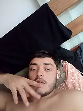 Juninho18c online show from 04-16-26, 01:23