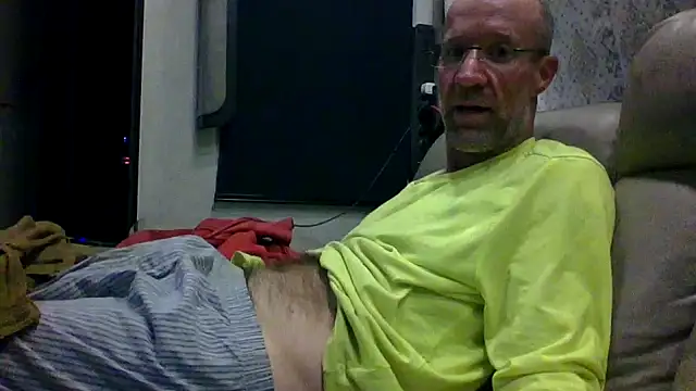 Snapshot of tittycum3636 chatting on 01-16-26, 08:18 tittycum3636 online show from 01-16-26, 08:18