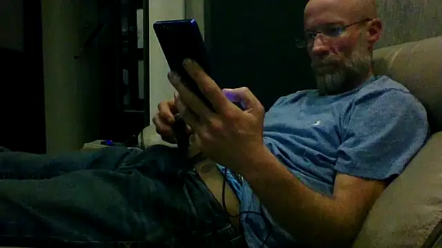 Snapshot of tittycum3636 chatting on 02-14-26, 07:16 tittycum3636 online show from 02-14-26, 07:16