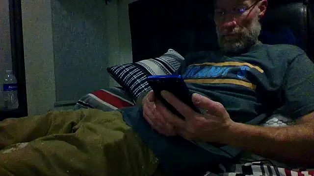 Snapshot of tittycum3636 chatting on 02-15-26, 01:35 tittycum3636 online show from 02-15-26, 01:35