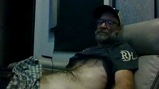 Snapshot of tittycum3636 chatting on 02-22-26, 08:13 tittycum3636 online show from 02-22-26, 08:13